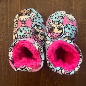 LOL Dolls slippers with pink fleece size 7/8